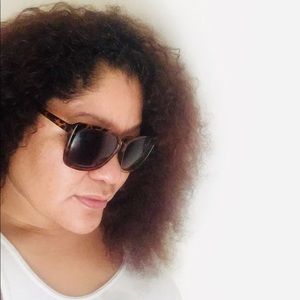 Meet your Posher, Rachelle